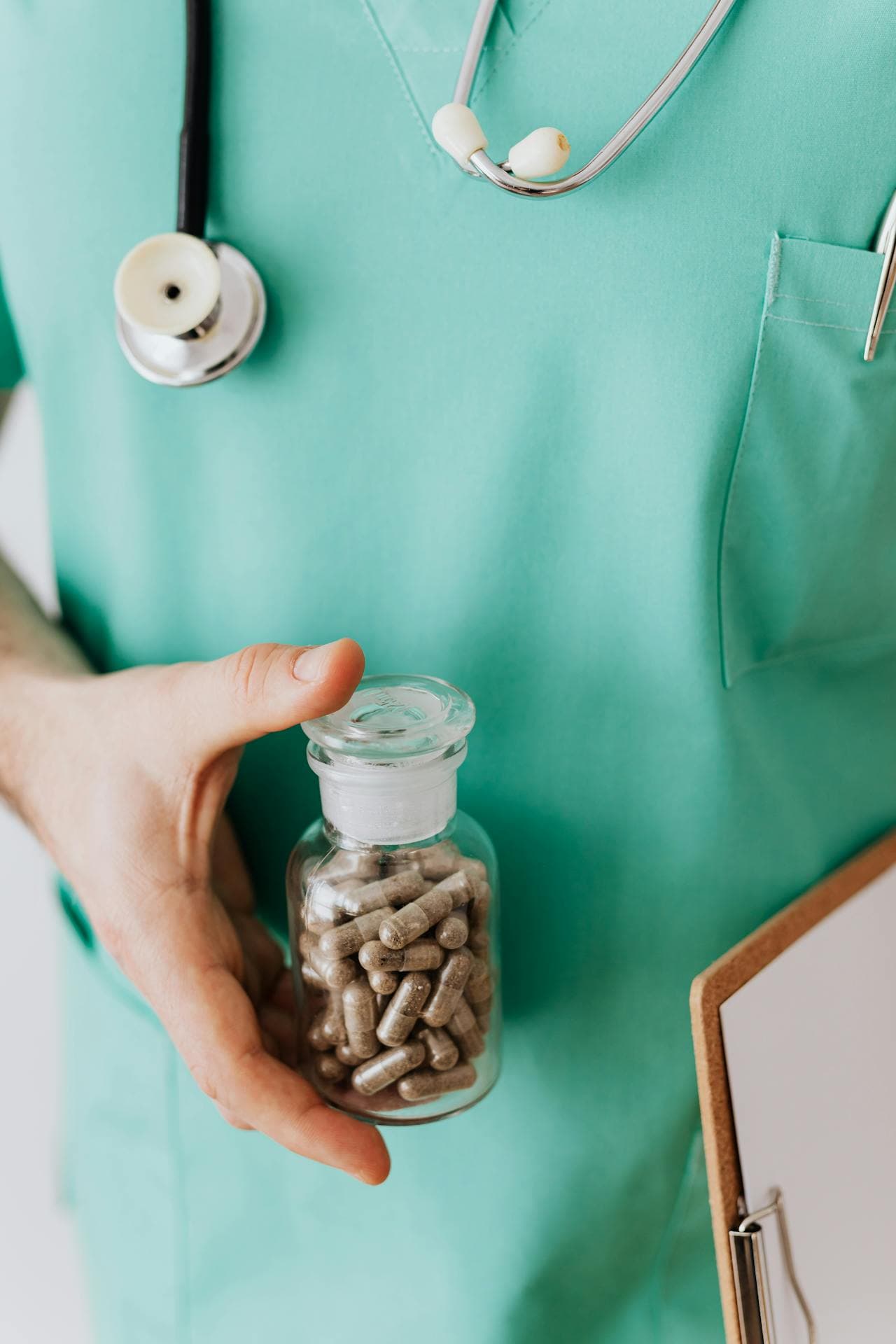 Non-Invasive Health Analysis: A Complete Guide to Monitoring Your Health Without Blood Draws